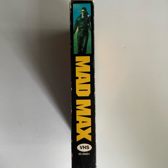 Mad Max VHS tape - Picture 3 of 6